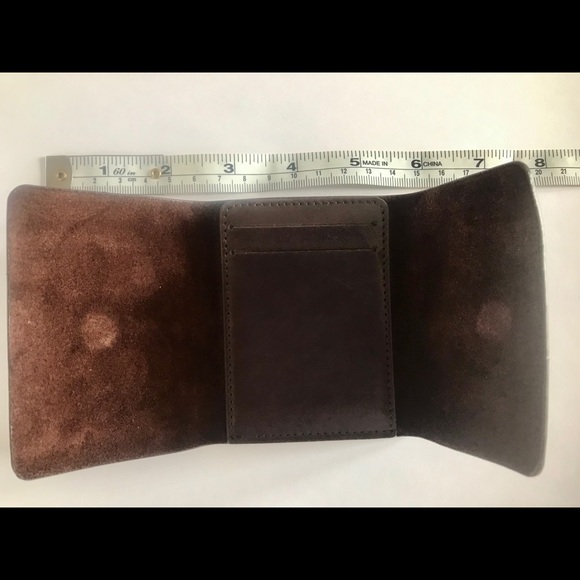 Genuine Leather Men’s Brown Trifold Slim Wallet - Picture 6 of 6